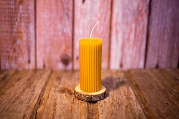 Velas de miel y cera de abeja naturales con forma de cilindro